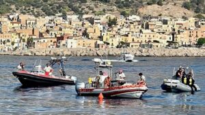 Boats from Italy’s Vigili del Fuoco and other agencies take part in the recovery effort after the luxury yacht Bayesian sank off Sicily on 19 August 2024. Image courtesy of Vigili del Fuoco