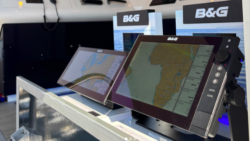 B&G screens on LKQ Aquafax display