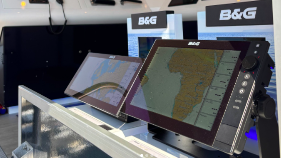 B&G screens on LKQ Aquafax display