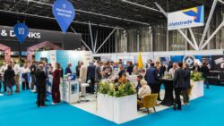 Exhibition people networking at Metstrade