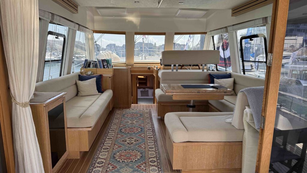interior of motor boat model interior Sasga