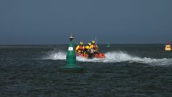 Wells RNLI rescues seven people cut off by tide near harbour entrance