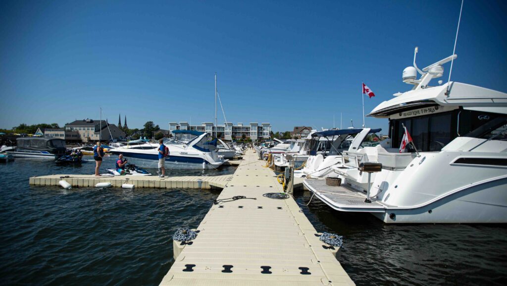 Marina with pontoon made from EZ Dock