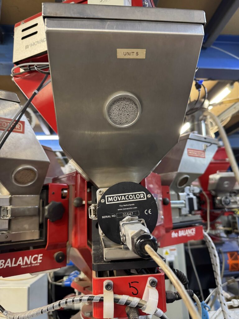 Flexiteek colour mixer - red and silver machine