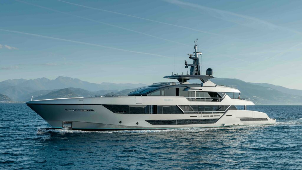 large aluminium superyacht