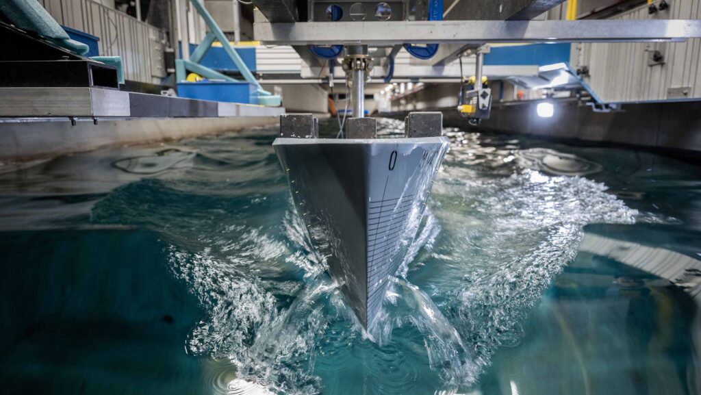 Heesen Project Ananda undergoes tank test