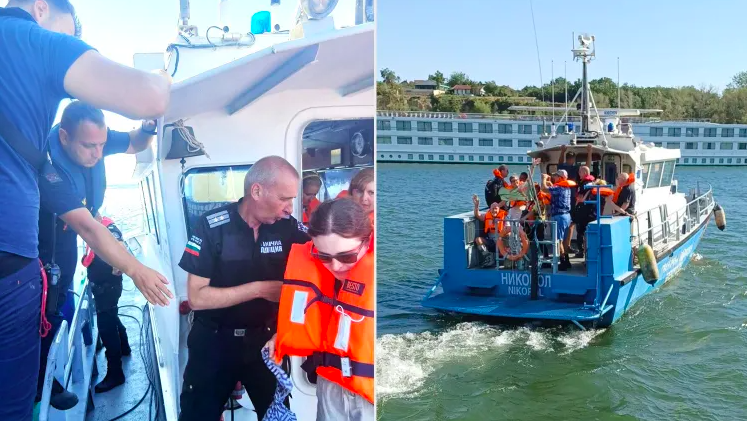 Bulgarian border force help people onto small boat