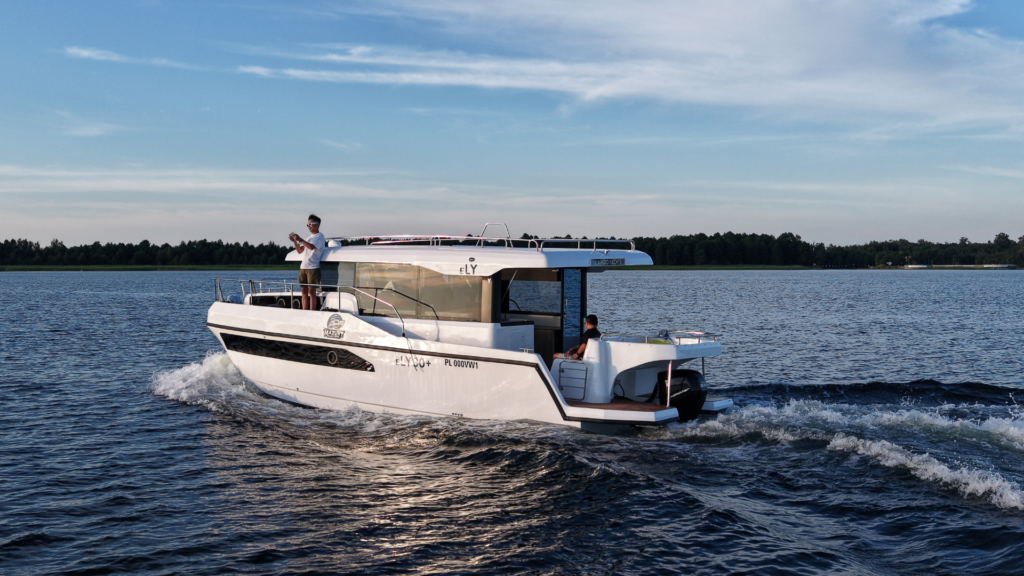 ExploMar’s Wave 70+ system recorded cabin noise below 50 dB during cruising
