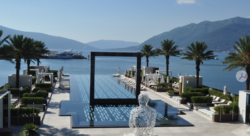 inifinity pool and ocean