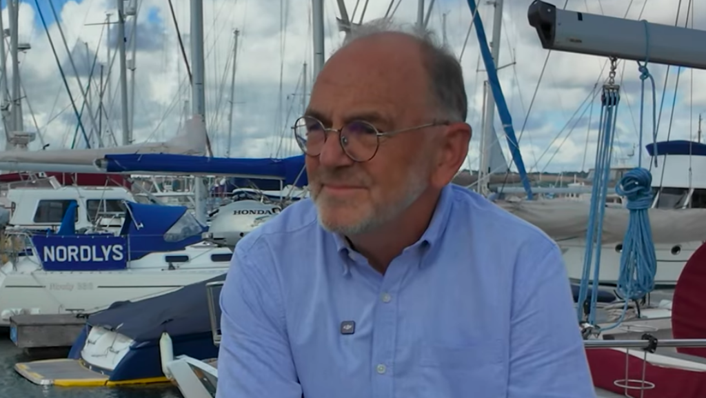 Man on boat - it's Ben Grigg ICOMIA talking about Shanghai conference