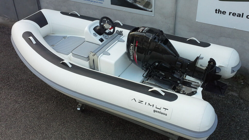 Geniuss HTS Cruiser 380 compact tender on showroom