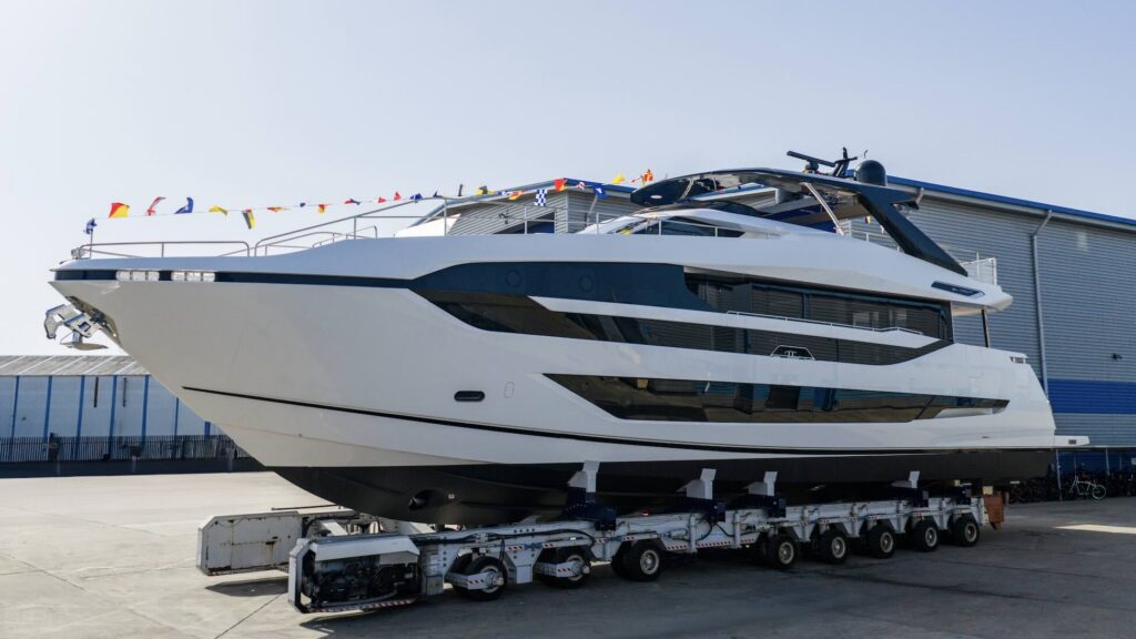 Sunseeker Manhattan 94 out of boat shed