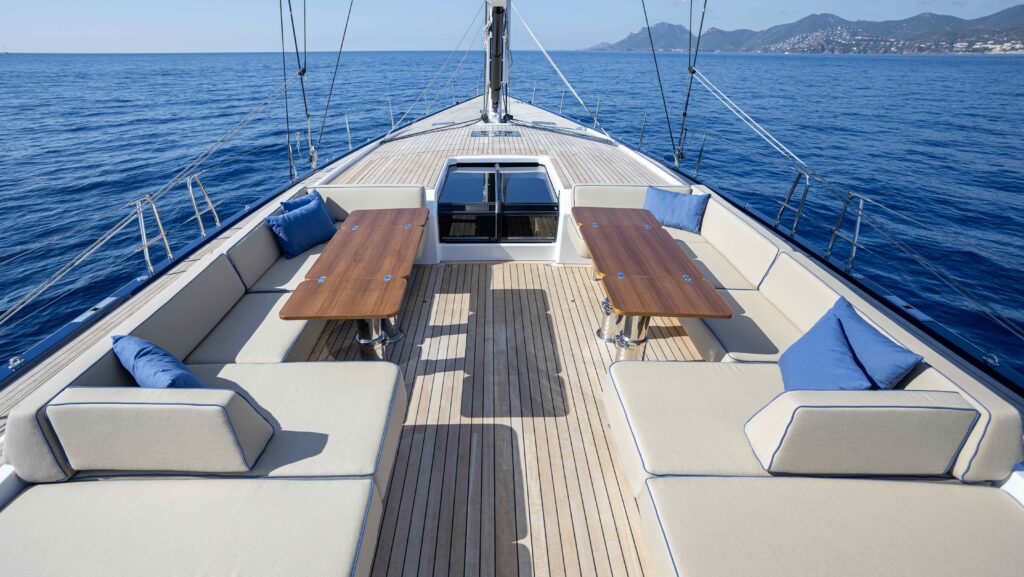 Swan80 Nautor Swan Elvi deck