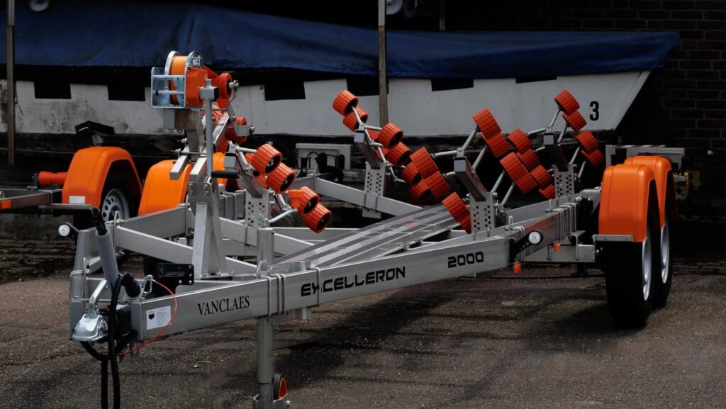 The UK-spec trailer has four interchangeable boat support systems