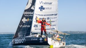 Quentin Debois completes the North Atlantic crossing in a Mini 6.50.